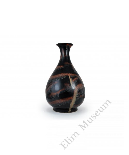 1454 A Jizhou ware Yuhuchu vase